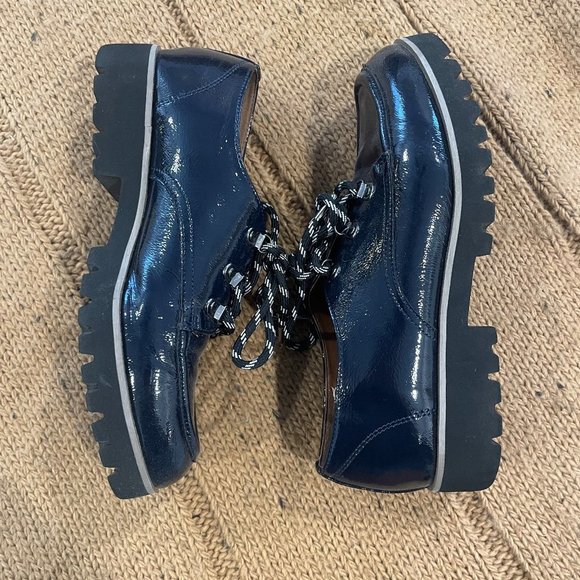 DONALD PLINER Chunky Navy Blue Patent Leather Lugged Soles Oxfords - Picture 2 of 5